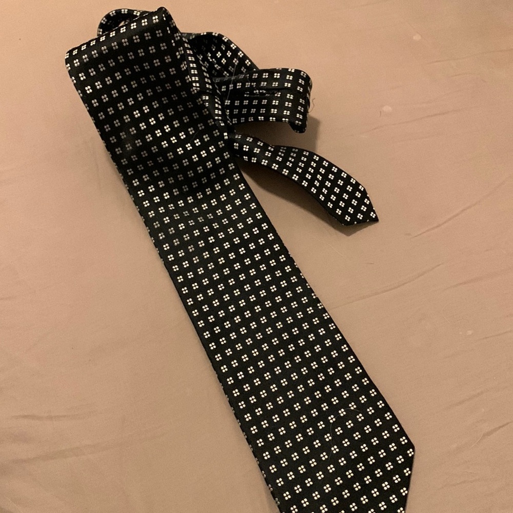 Cape cod neckwear patterned dotted black tie